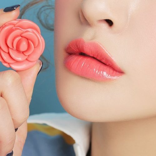 Hướng dẫn chăm sóc sắc đẹp hiệu quả: Mách bạn 6 bước chăm sóc môi tại nhà