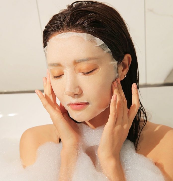 Tại sao nên sử dụng mặt nạ cấp nước cho da khô