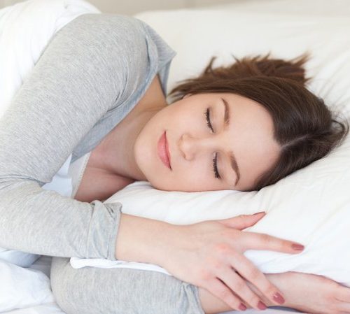 Tìm Hiểu Cách Ngăn Ngừa Khô Da Khi Ngủ